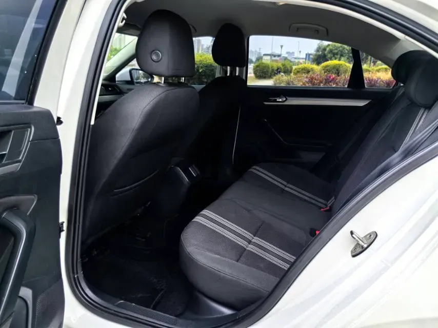 2017 Volkswagen Lamando 1.4T 131HP L4 7DCT,autocango,china used car exporter,china ev exporter,chinese used car exporter,chinese used ev exporter