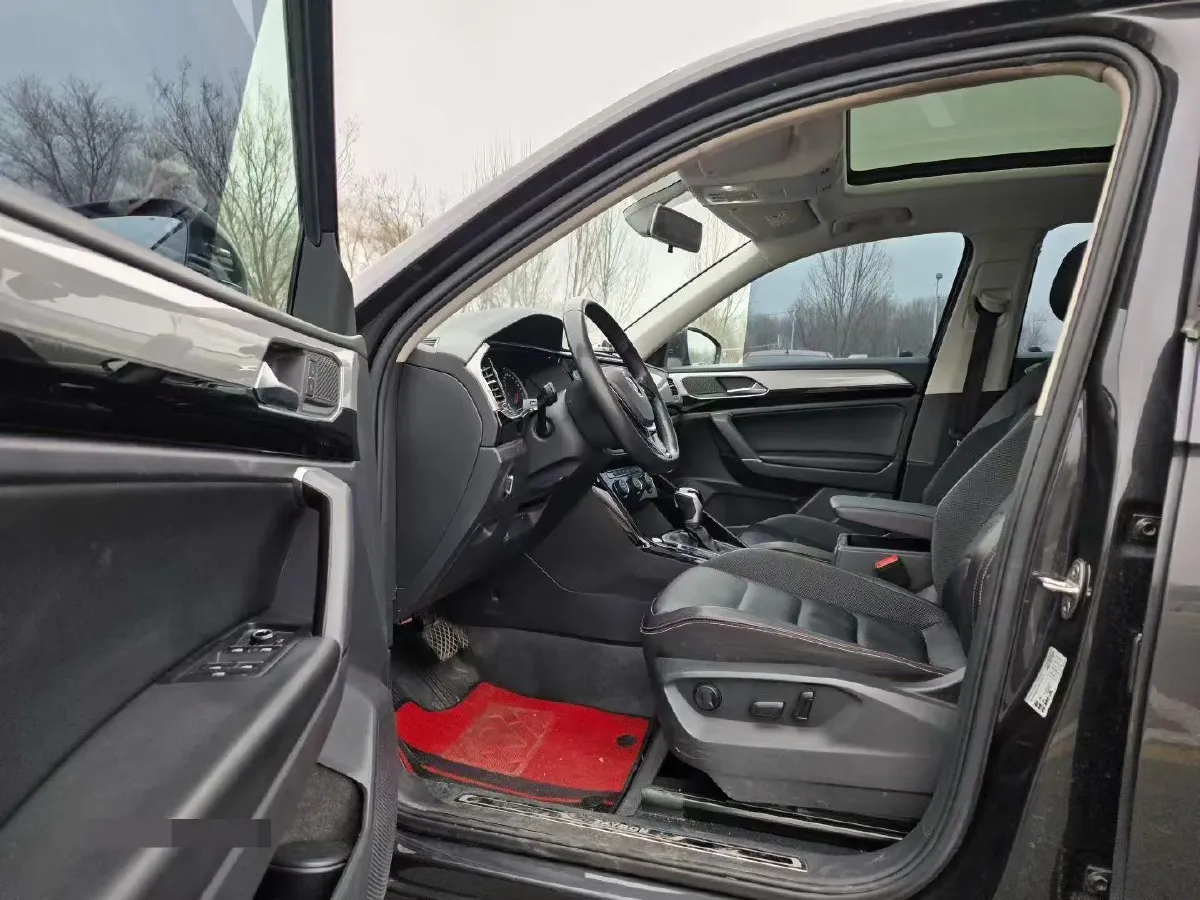 2019 Volkswagen Tayron 2.0T 186HP L4 7DCT,autocango,china used car exporter,china ev exporter,chinese used car exporter,chinese used ev exporter