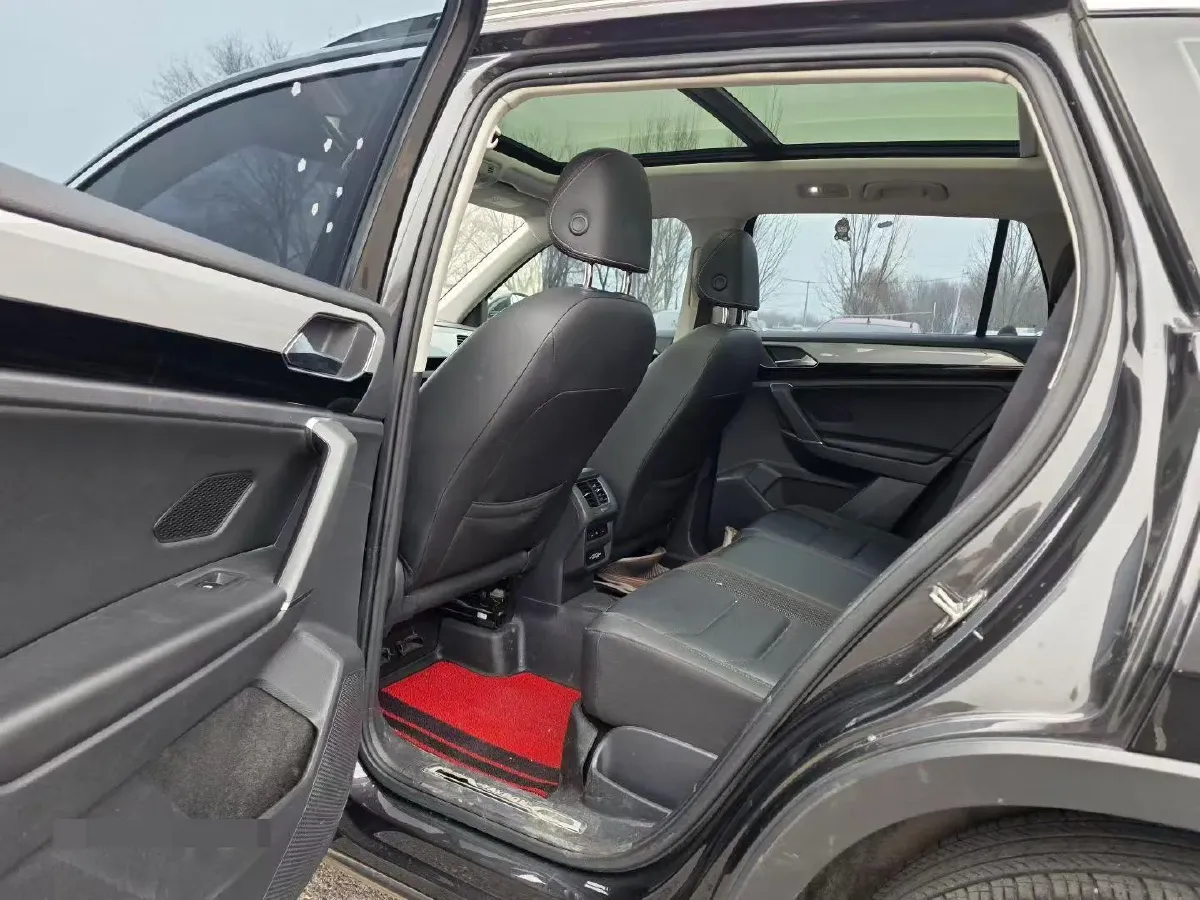 2019 Volkswagen Tayron 2.0T 186HP L4 7DCT,autocango,china used car exporter,china ev exporter,chinese used car exporter,chinese used ev exporter