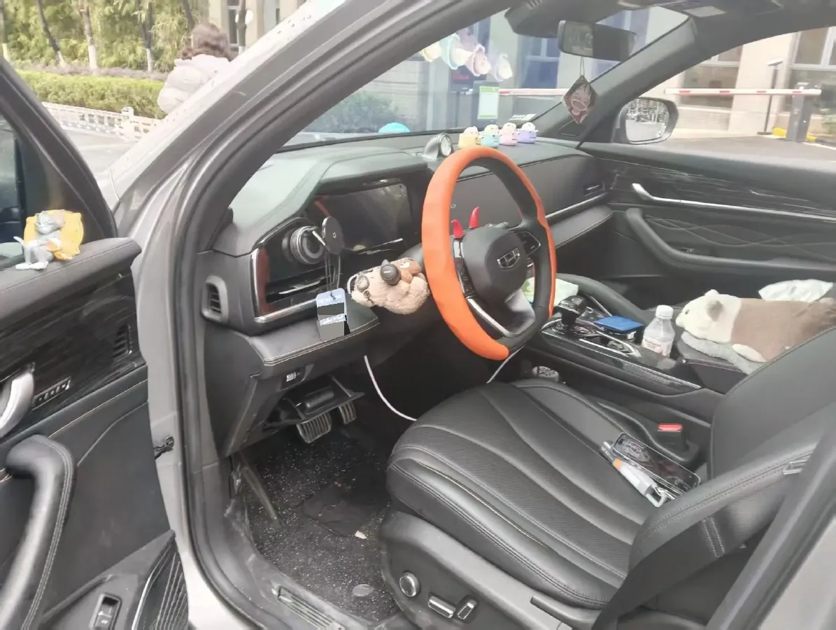 2024 Geely Monjaro 2.0T 218HP L4 7DCT,autocango,china used car exporter,china ev exporter,chinese used car exporter,chinese used ev exporter