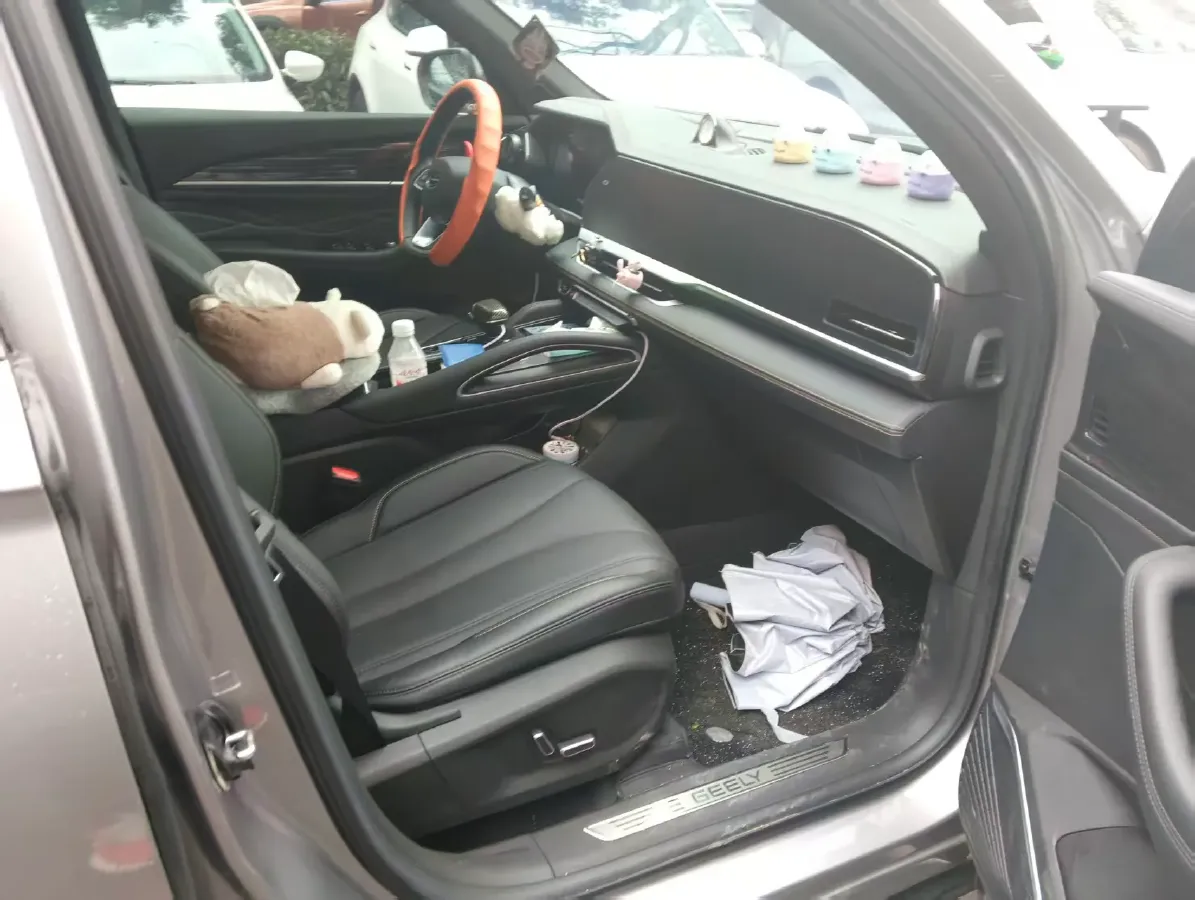 2024 Geely Monjaro 2.0T 218HP L4 7DCT,autocango,china used car exporter,china ev exporter,chinese used car exporter,chinese used ev exporter