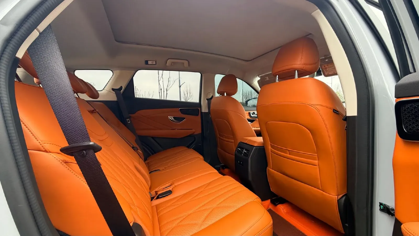 2024 Jetour X70 C-DM 1.5T 156HP L4 2DHT PHEV 19.43KWH,autocango,china used car exporter,china ev exporter,chinese used car exporter,chinese used ev exporter