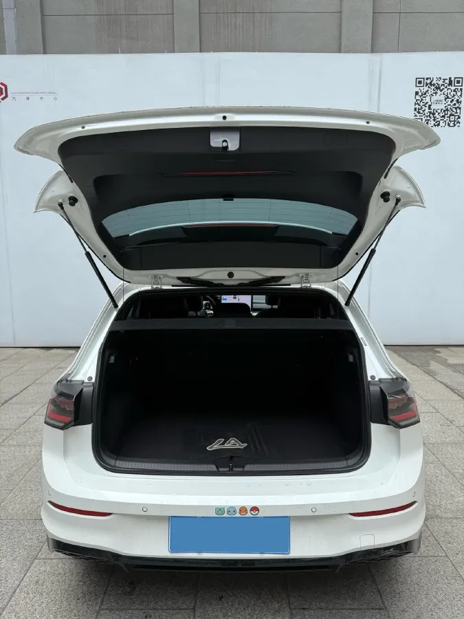 2025 Volkswagen Golf 1.5T 160HP L4 7DCT,autocango,china used car exporter,china ev exporter,chinese used car exporter,chinese used ev exporter