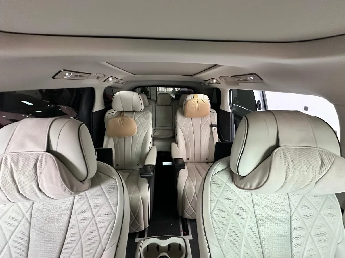 2024 Denza D9 1.5T 139HP L4 E-CVT PHEV 40KWH,autocango,china used car exporter,china ev exporter,chinese used car exporter,chinese used ev exporter