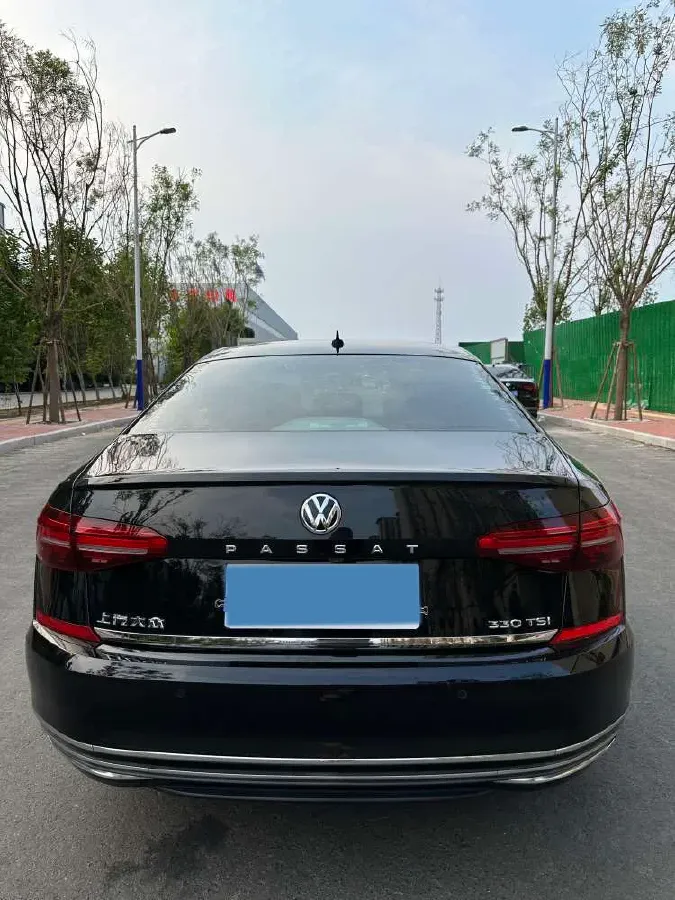 2023 Volkswagen Passat 2.0T 186HP L4 7DCT,autocango,china used car exporter,china ev exporter,chinese used car exporter,chinese used ev exporter
