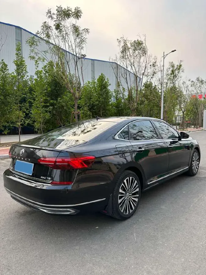 2023 Volkswagen Passat 2.0T 186HP L4 7DCT,autocango,china used car exporter,china ev exporter,chinese used car exporter,chinese used ev exporter