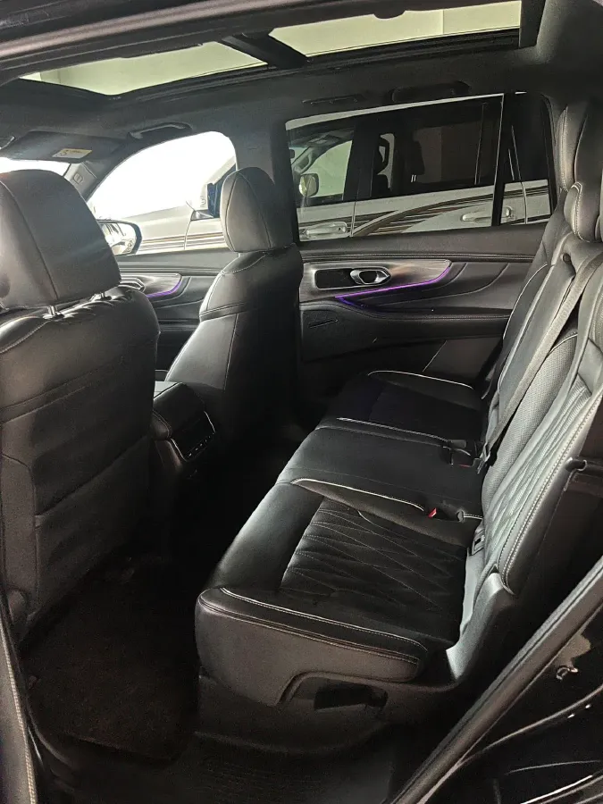 2022 GAC Trumpchi GS8 2.0T 252HP L4 8AT,autocango,china used car exporter,china ev exporter,chinese used car exporter,chinese used ev exporter