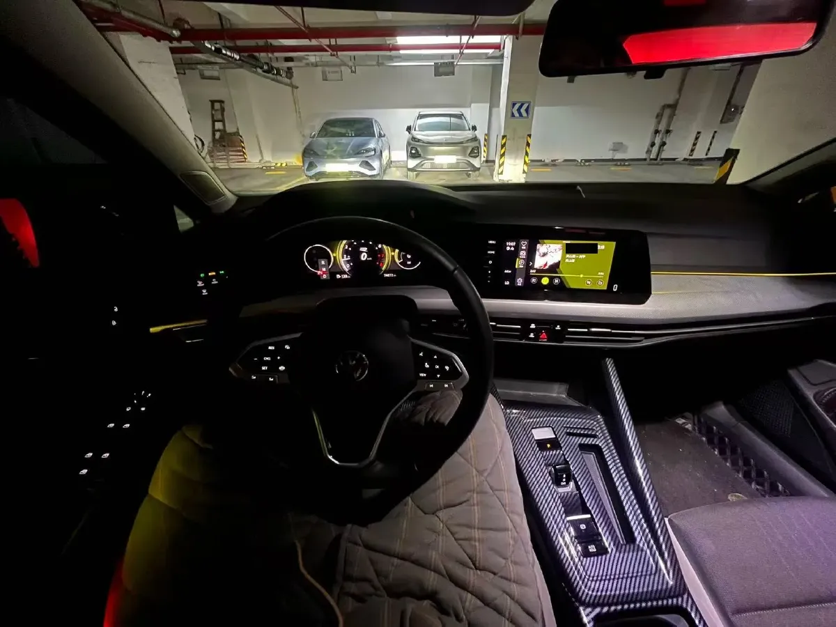 2023 Volkswagen Golf 1.4T 150HP L4 7DCT,autocango,china used car exporter,china ev exporter,chinese used car exporter,chinese used ev exporter