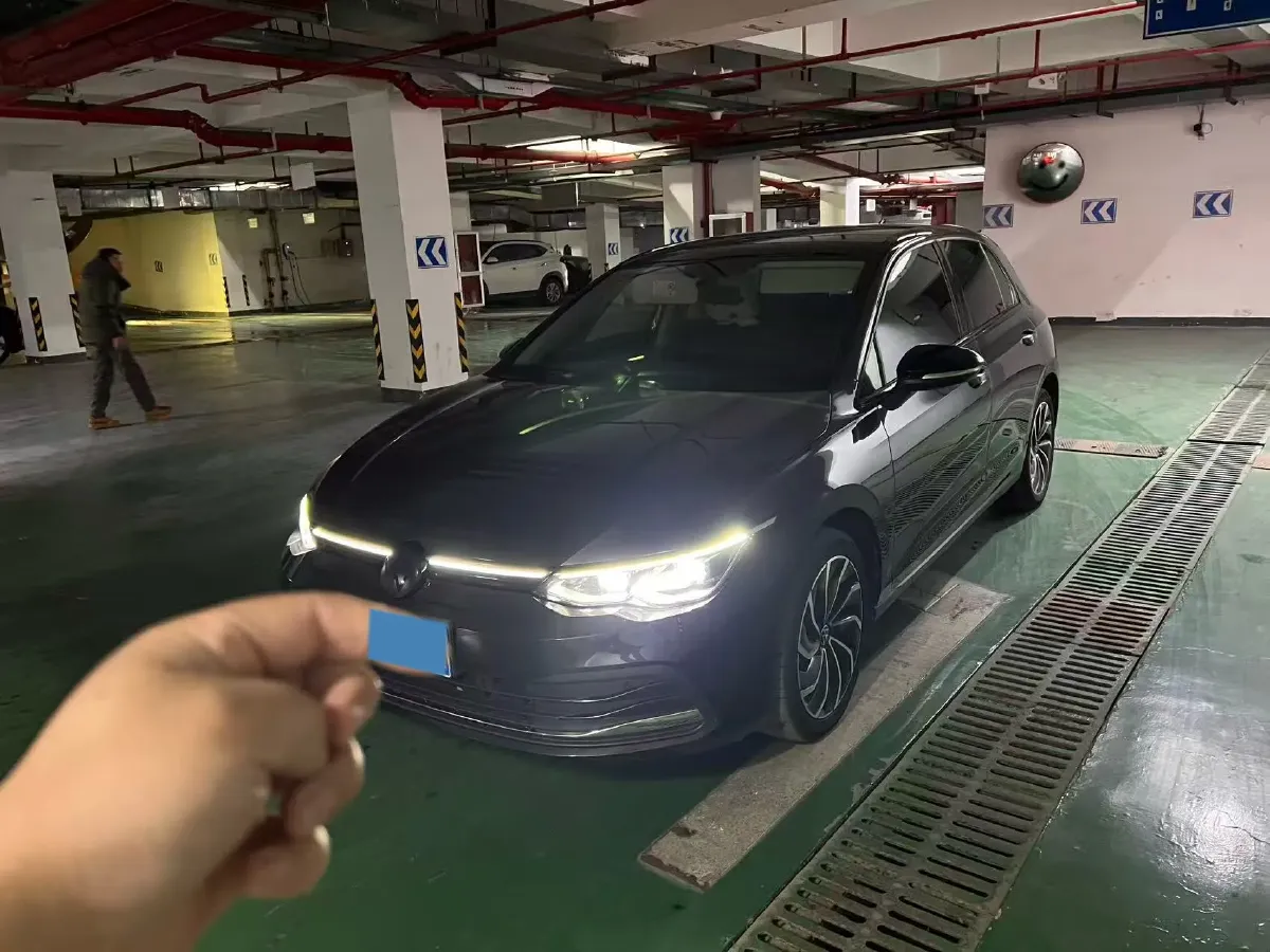 2023 Volkswagen Golf 1.4T 150HP L4 7DCT,autocango,china used car exporter,china ev exporter,chinese used car exporter,chinese used ev exporter