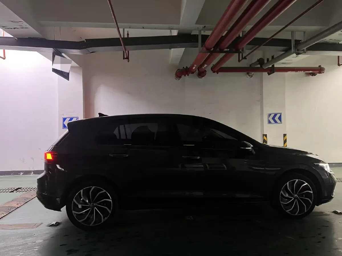 2023 Volkswagen Golf 1.4T 150HP L4 7DCT,autocango,china used car exporter,china ev exporter,chinese used car exporter,chinese used ev exporter