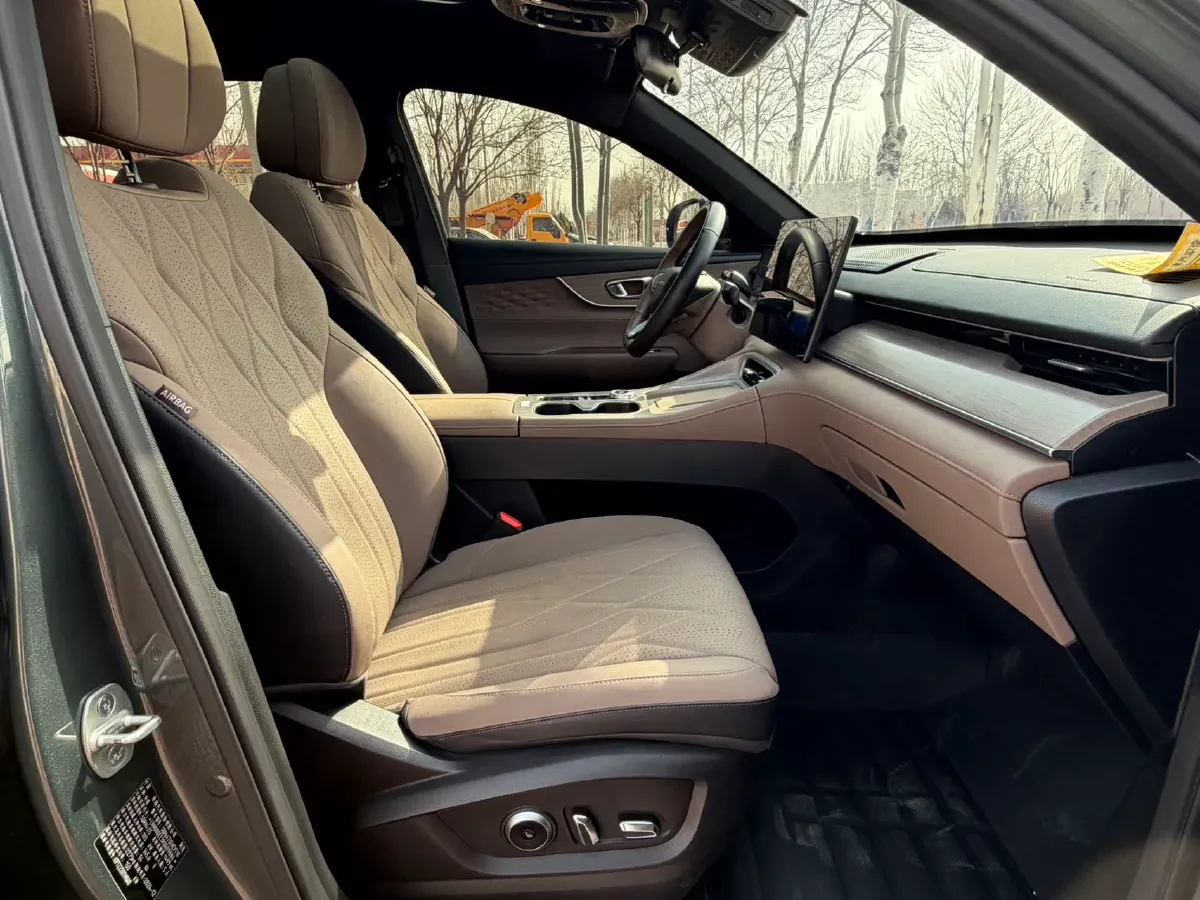 2025 Fulwin FulwinT8 1.5T 156HP L4 1DHT PHEV 18.67KWH,autocango,china used car exporter,china ev exporter,chinese used car exporter,chinese used ev exporter