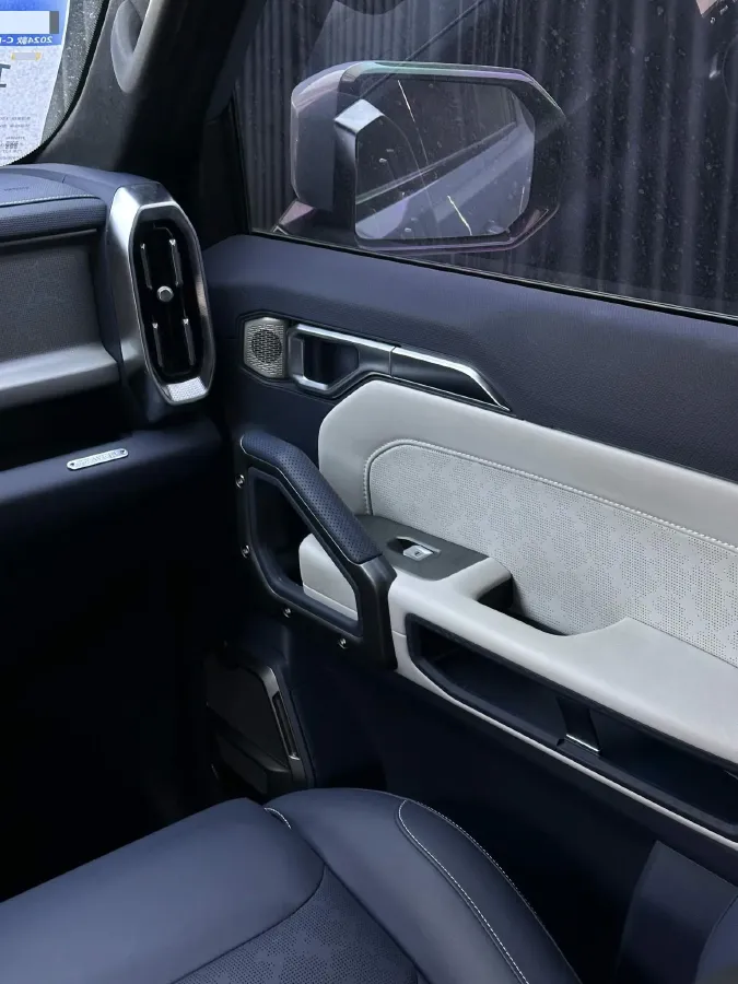 2024 Jetour ShanHai TravellerC-DM 1.5T 156HP L4 3DHT PHEV 43.24KWH,autocango,china used car exporter,china ev exporter,chinese used car exporter,chinese used ev exporter