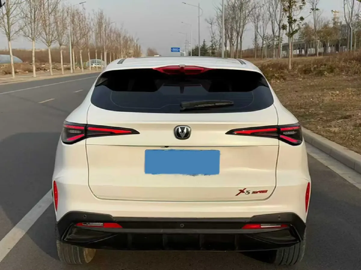 2025 ChangAn X5 PLUS 1.5T 188HP L4 7DCT,autocango,china used car exporter,china ev exporter,chinese used car exporter,chinese used ev exporter
