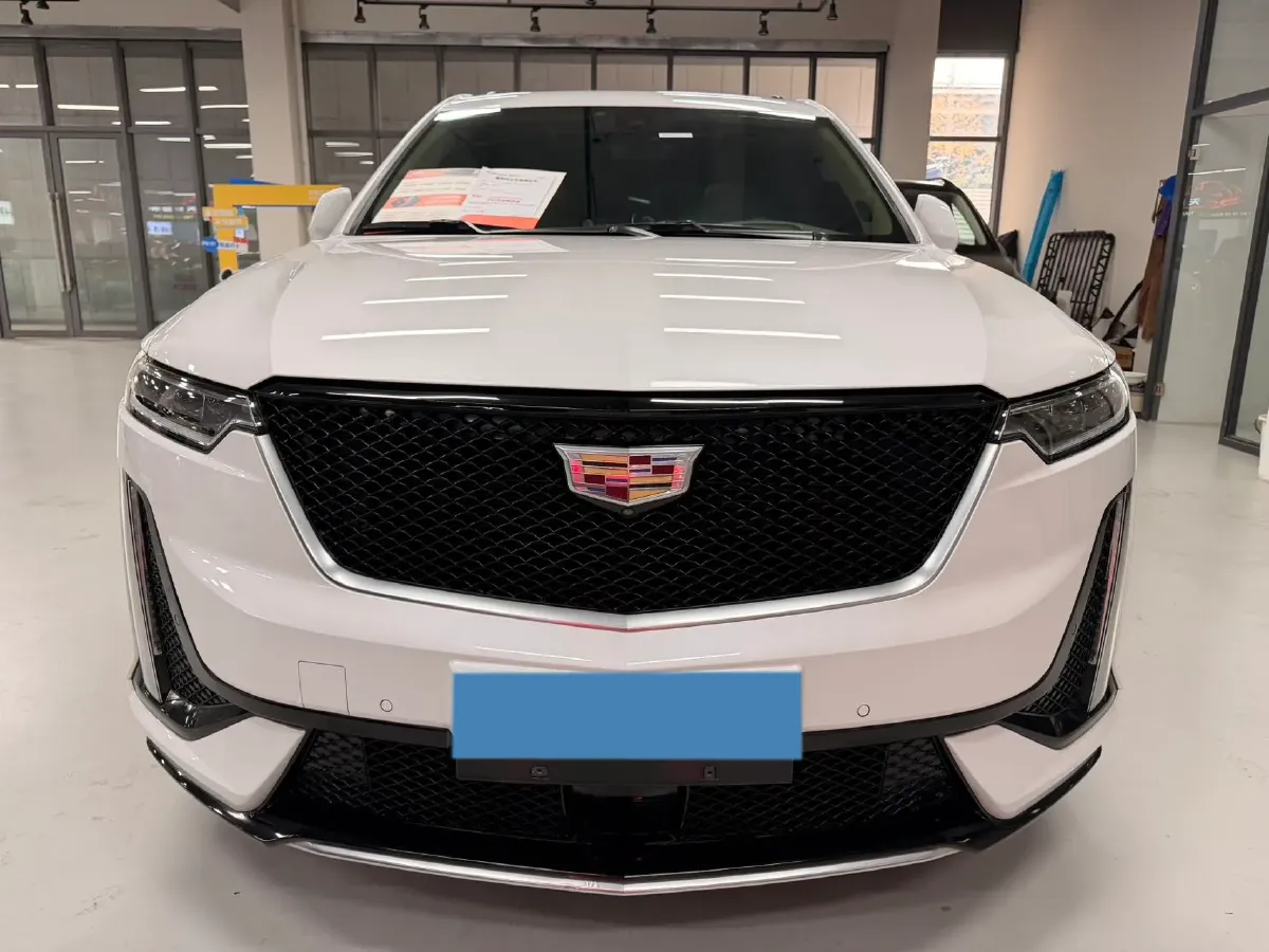 2022 Cadillac XT6 2.0T 237HP L4 9AT,autocango,china used car exporter,china ev exporter,chinese used car exporter,chinese used ev exporter