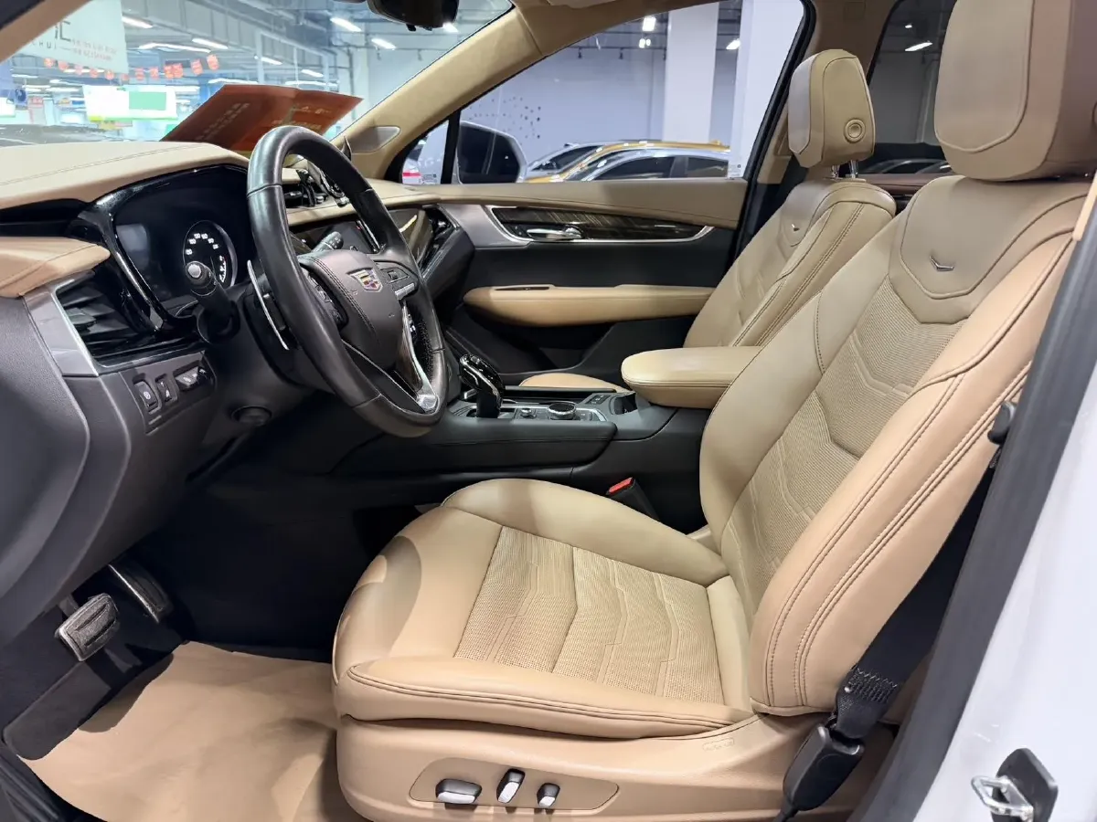 2022 Cadillac XT6 2.0T 237HP L4 9AT,autocango,china used car exporter,china ev exporter,chinese used car exporter,chinese used ev exporter