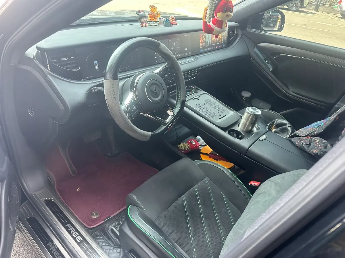 2025 Voyah FREE 1.5T 150HP L4 REEV 43KWH,autocango,china used car exporter,china ev exporter,chinese used car exporter,chinese used ev exporter