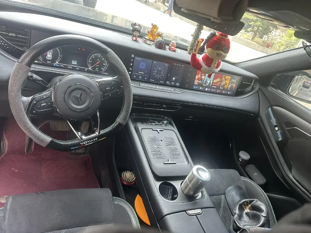 2025 Voyah FREE 1.5T 150HP L4 REEV 43KWH,autocango,china used car exporter,china ev exporter,chinese used car exporter,chinese used ev exporter