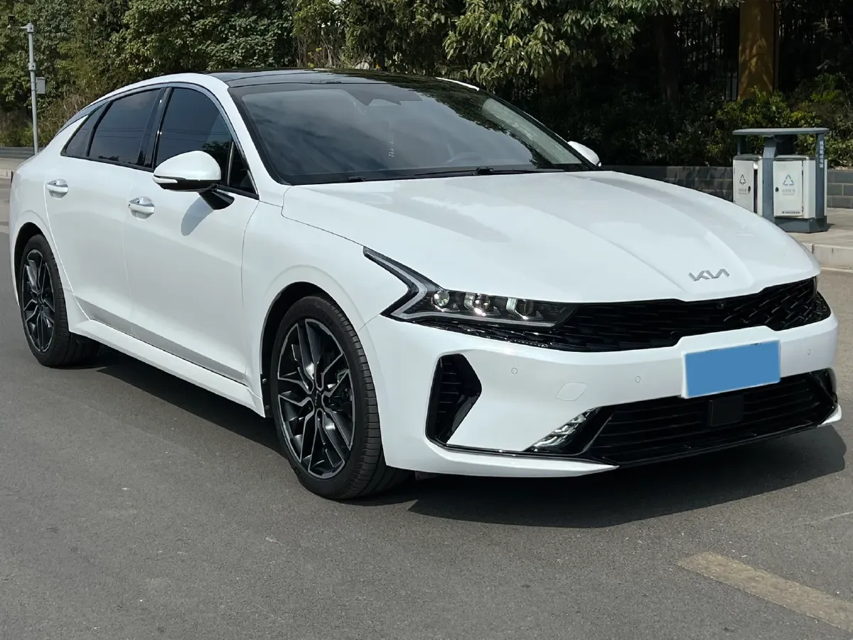2021 Toyota Camry 2.0L 178HP L4 CVT,autocango,china used car exporter,china ev exporter,chinese used car exporter,chinese used ev exporter