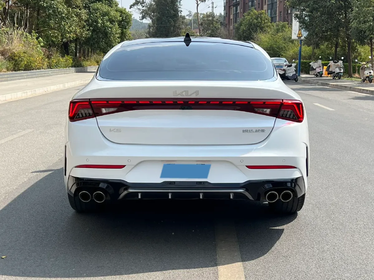 2021 Toyota Camry 2.0L 178HP L4 CVT,autocango,china used car exporter,china ev exporter,chinese used car exporter,chinese used ev exporter