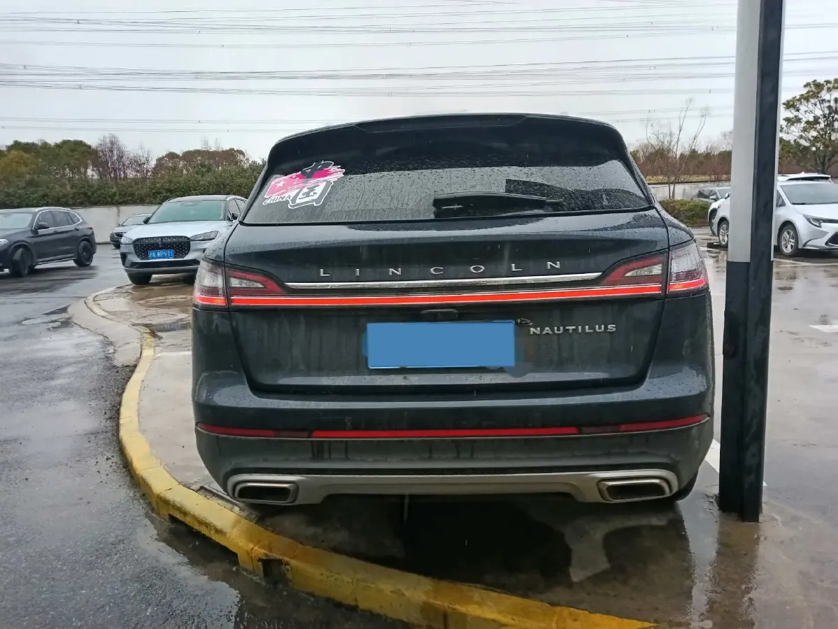 2021 Lincoln Nautilus 2.0T 245HP L4 8AT,autocango,china used car exporter,china ev exporter,chinese used car exporter,chinese used ev exporter