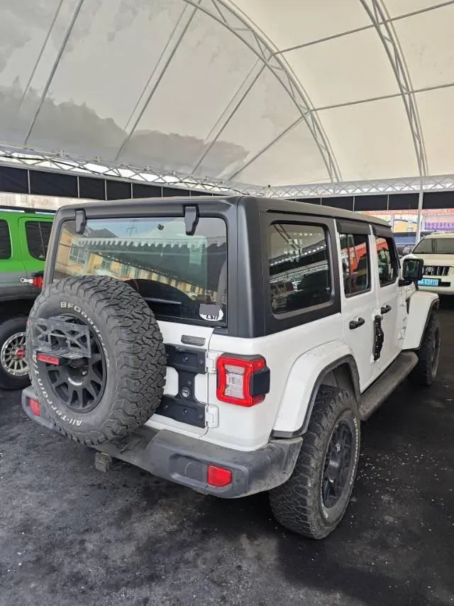 2019 Jeep Wrangler 2.0T 266HP L4 8AT,autocango,china used car exporter,china ev exporter,chinese used car exporter,chinese used ev exporter