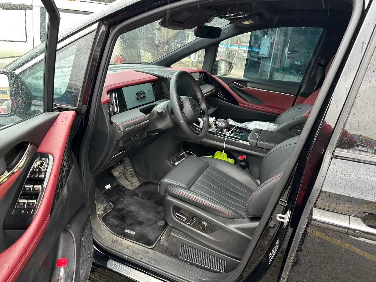 2025 GAC Trumpchi M8 2.0T 190HP L4 2DHT Hybrid,autocango,china used car exporter,china ev exporter,chinese used car exporter,chinese used ev exporter