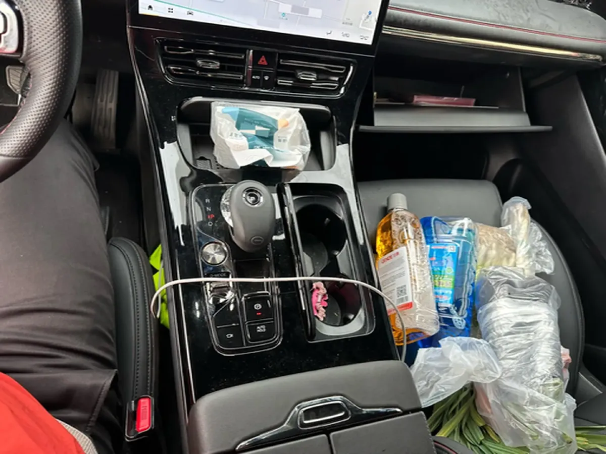 2025 GAC Trumpchi M8 2.0T 190HP L4 2DHT Hybrid,autocango,china used car exporter,china ev exporter,chinese used car exporter,chinese used ev exporter