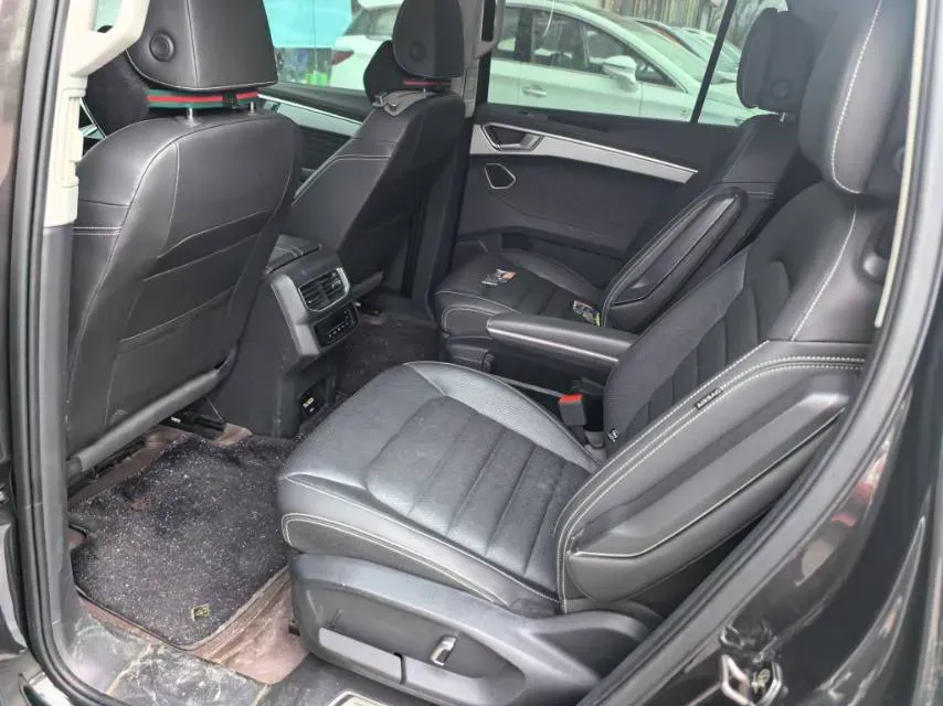 2021 Volkswagen Talagon 2.0T 220HP L4 7DCT,autocango,china used car exporter,china ev exporter,chinese used car exporter,chinese used ev exporter