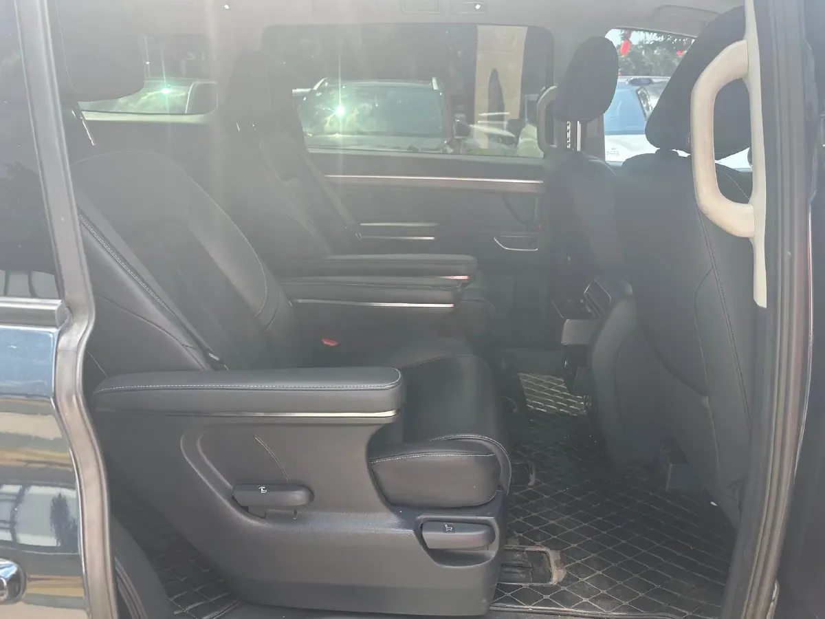 2023 GAC Trumpchi M8 2.0T 252HP L4 8AT,autocango,china used car exporter,china ev exporter,chinese used car exporter,chinese used ev exporter