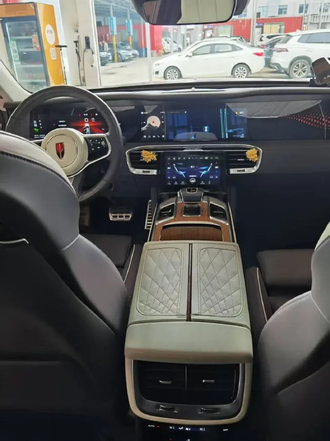 2021 HongQi E-HS9 BEV 84KWH,autocango,china used car exporter,china ev exporter,chinese used car exporter,chinese used ev exporter