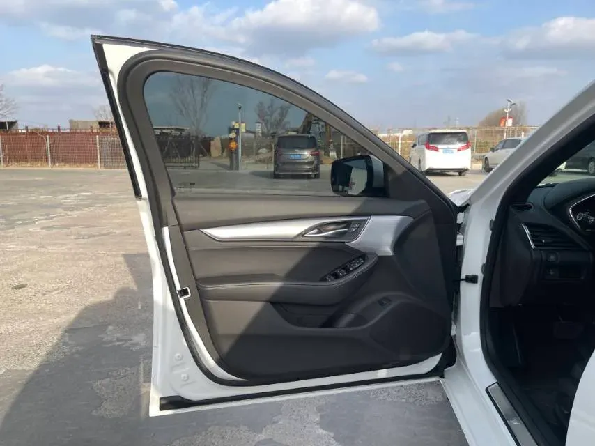 2023 Cadillac CT5 2.0T 237HP L4 10AT,autocango,china used car exporter,china ev exporter,chinese used car exporter,chinese used ev exporter