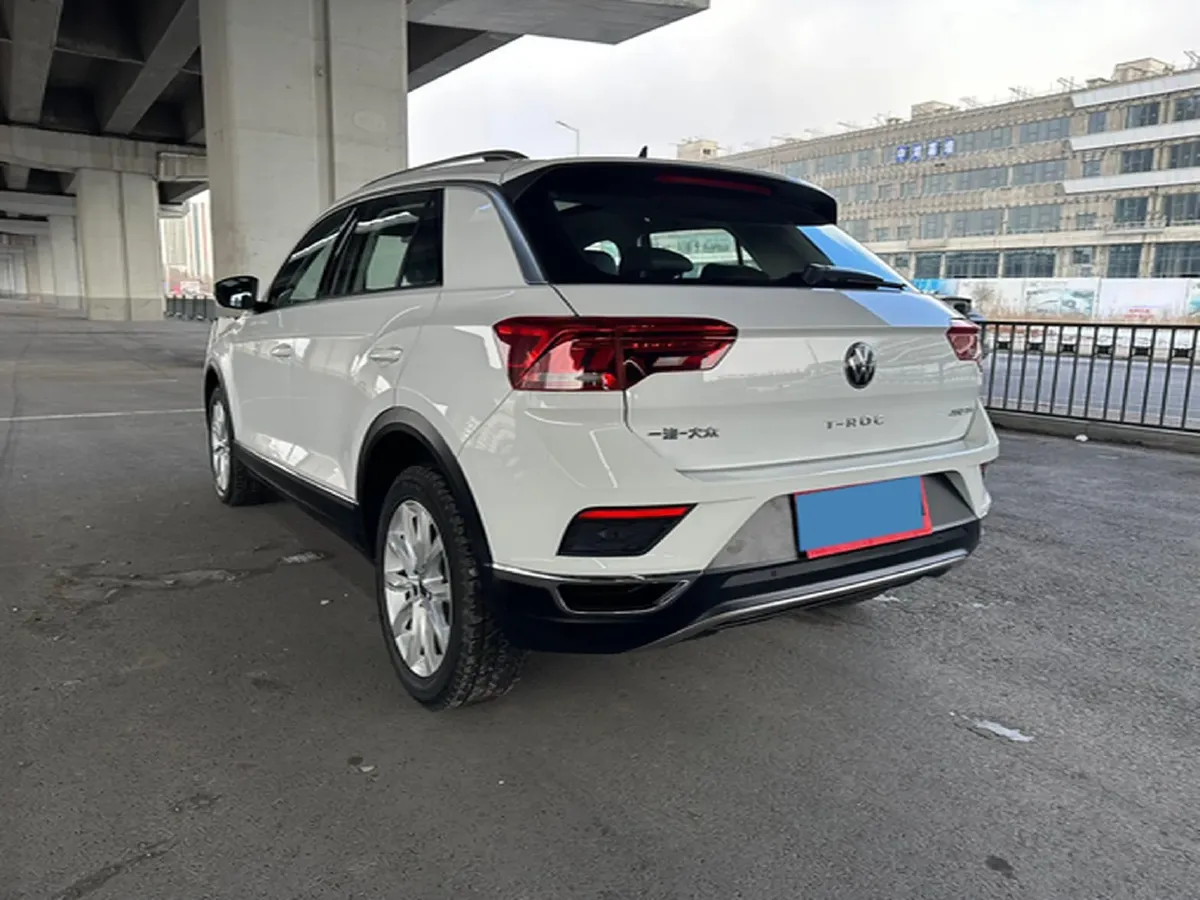 2022 Volkswagen T-Roc 1.4T 150HP L4 7DCT,autocango,china used car exporter,china ev exporter,chinese used car exporter,chinese used ev exporter