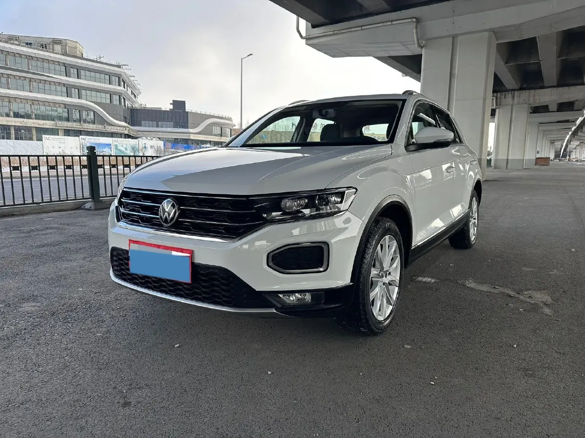2022 Volkswagen T-Roc 1.4T 150HP L4 7DCT,autocango,china used car exporter,china ev exporter,chinese used car exporter,chinese used ev exporter