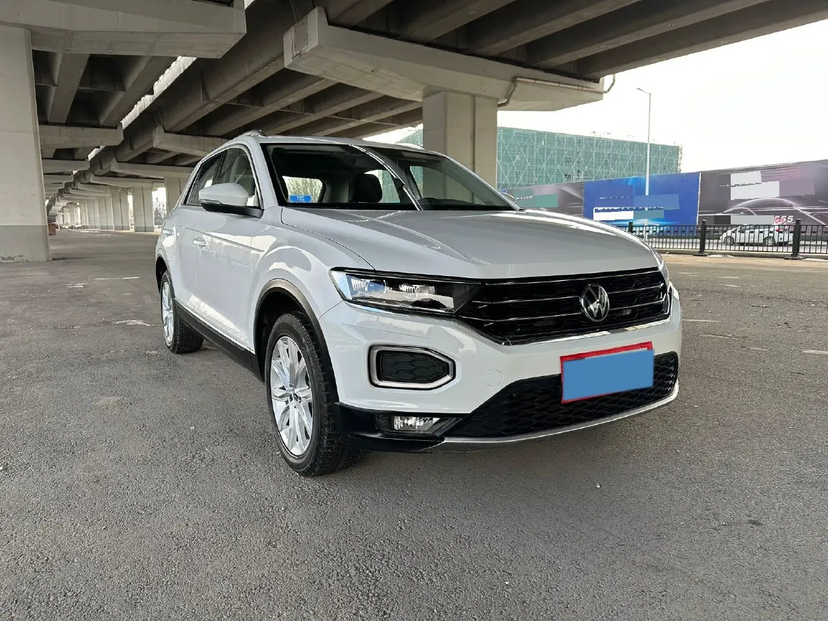 2022 Volkswagen T-Roc 1.4T 150HP L4 7DCT,autocango,china used car exporter,china ev exporter,chinese used car exporter,chinese used ev exporter