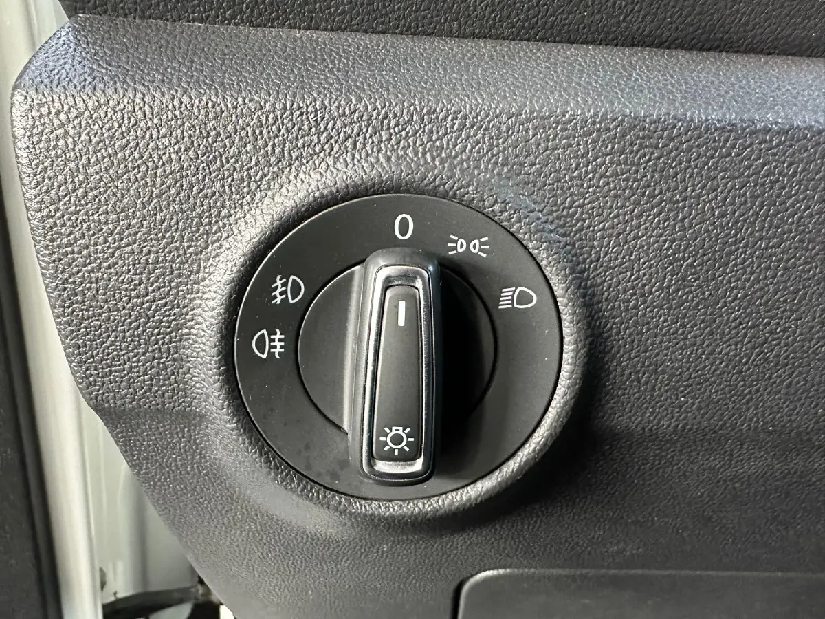 2022 Volkswagen T-Roc 1.4T 150HP L4 7DCT,autocango,china used car exporter,china ev exporter,chinese used car exporter,chinese used ev exporter