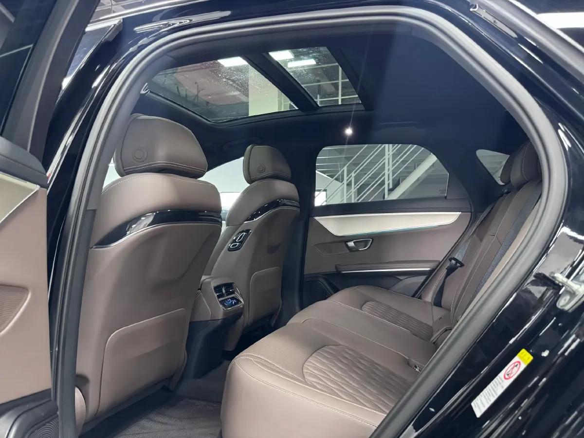 2025 BYD Han 1.5T 156HP L4 E-CVT PHEV,autocango,china used car exporter,china ev exporter,chinese used car exporter,chinese used ev exporter