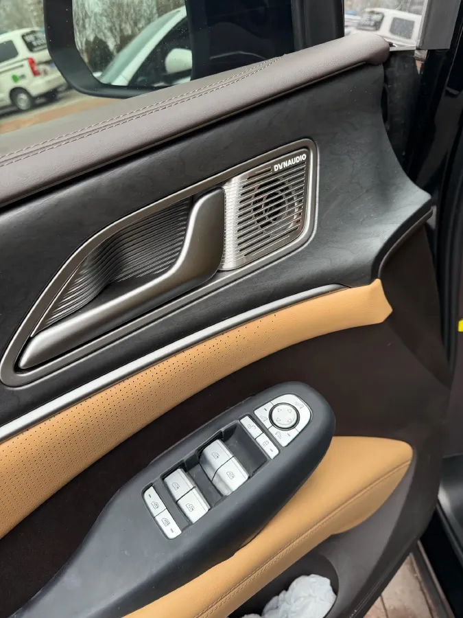 2024 Denza D9 1.5T 139HP L4 E-CVT PHEV 40KWH,autocango,china used car exporter,china ev exporter,chinese used car exporter,chinese used ev exporter