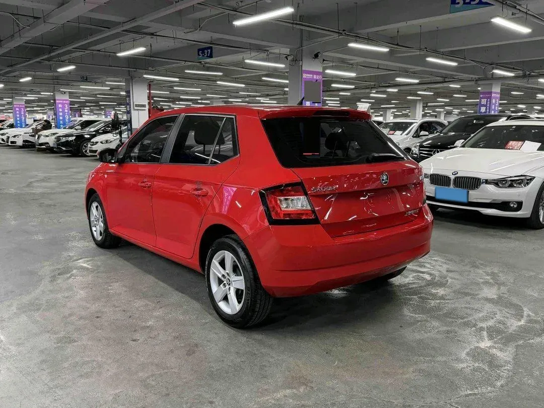 2017 Skoda Fabia 1.4L 90HP L4 6AT,autocango,china used car exporter,china ev exporter,chinese used car exporter,chinese used ev exporter