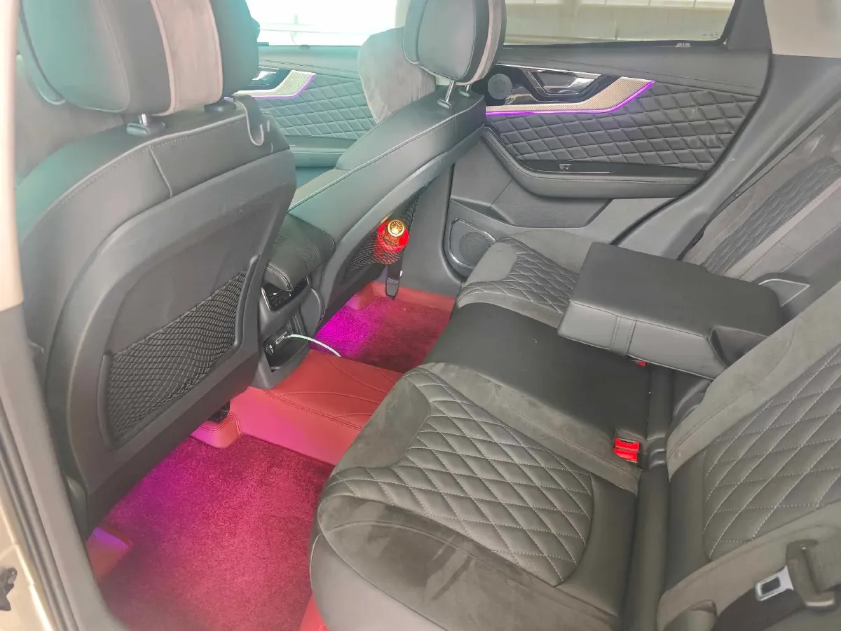 2019 HongQi HS5 2.0T 224HP L4 6AT,autocango,china used car exporter,china ev exporter,chinese used car exporter,chinese used ev exporter