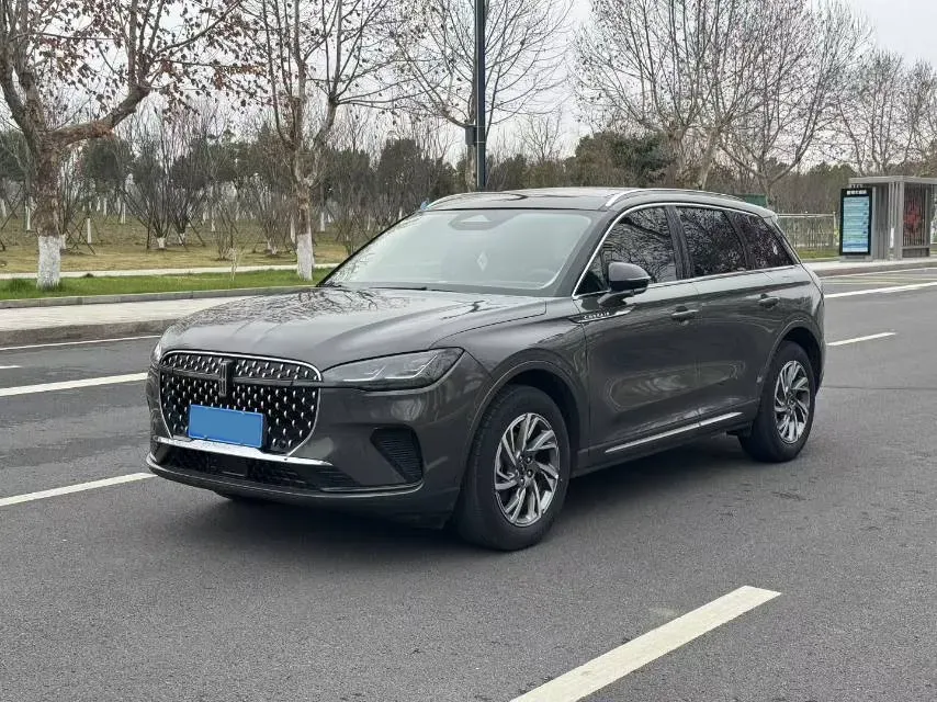 2023 Lincoln Corsair 2.0T 261HP L4 8AT,autocango,china used car exporter,china ev exporter,chinese used car exporter,chinese used ev exporter