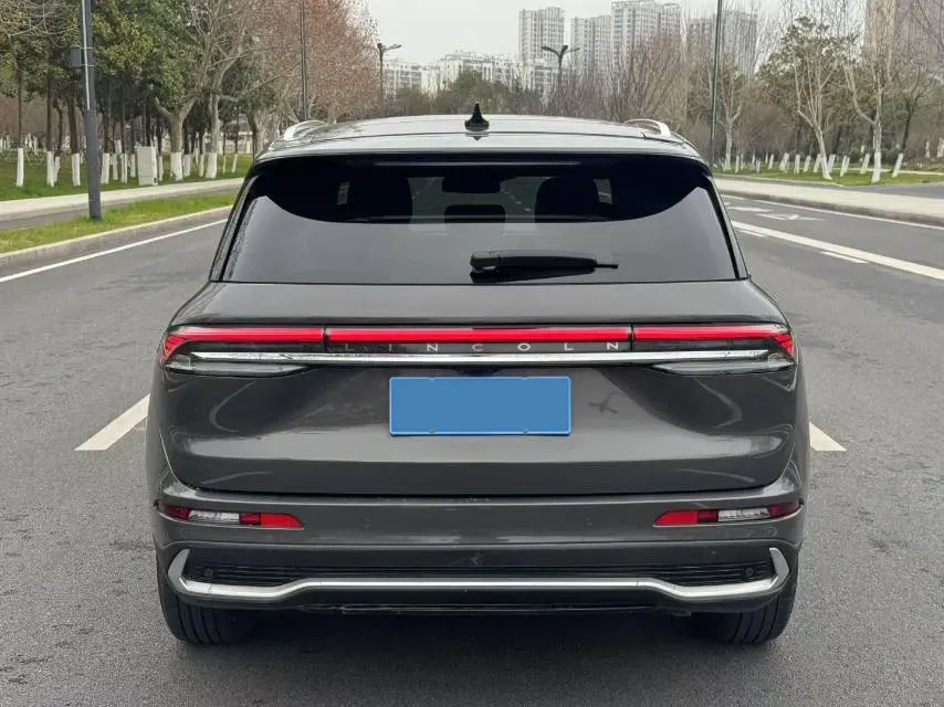 2023 Lincoln Corsair 2.0T 261HP L4 8AT,autocango,china used car exporter,china ev exporter,chinese used car exporter,chinese used ev exporter