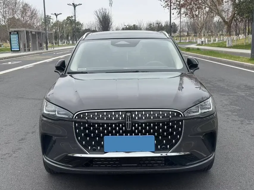 2023 Lincoln Corsair 2.0T 261HP L4 8AT,autocango,china used car exporter,china ev exporter,chinese used car exporter,chinese used ev exporter
