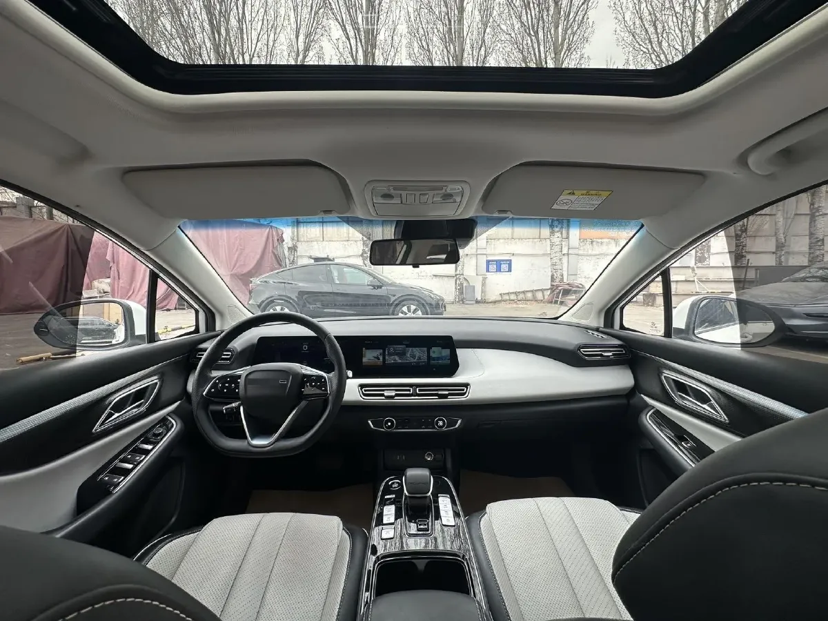 2021 Chery Tiggo 8 Plus 1.6T 197HP L4 7DCT,autocango,china used car exporter,china ev exporter,chinese used car exporter,chinese used ev exporter