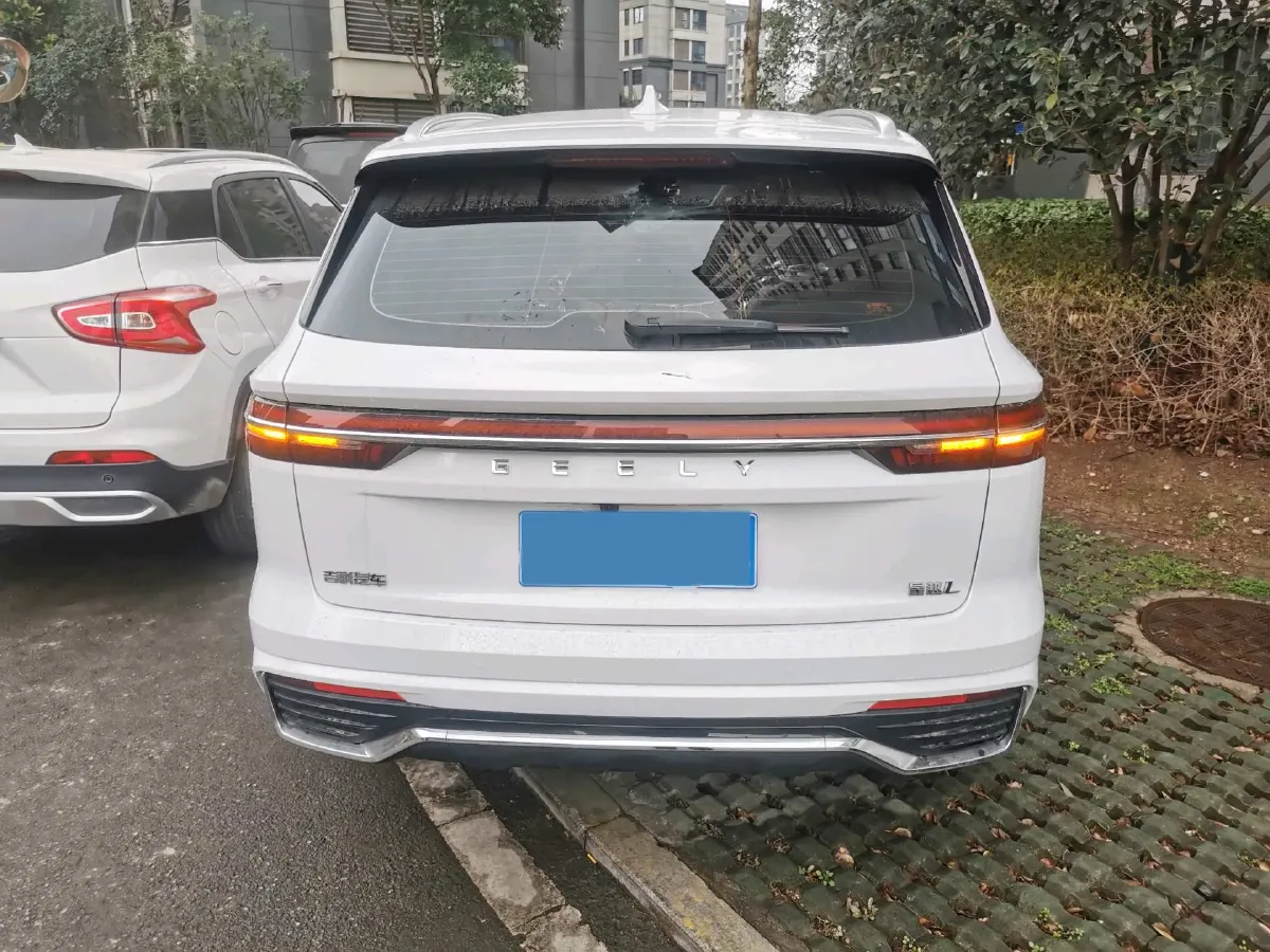 2021 Geely Monjaro 2.0T 218HP L4 7DCT,autocango,china used car exporter,china ev exporter,chinese used car exporter,chinese used ev exporter