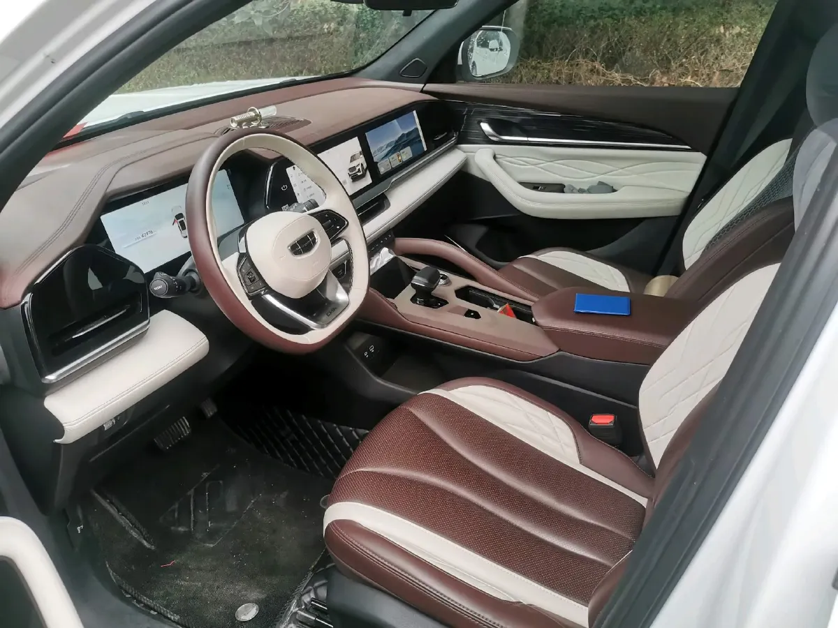 2021 Geely Monjaro 2.0T 218HP L4 7DCT,autocango,china used car exporter,china ev exporter,chinese used car exporter,chinese used ev exporter