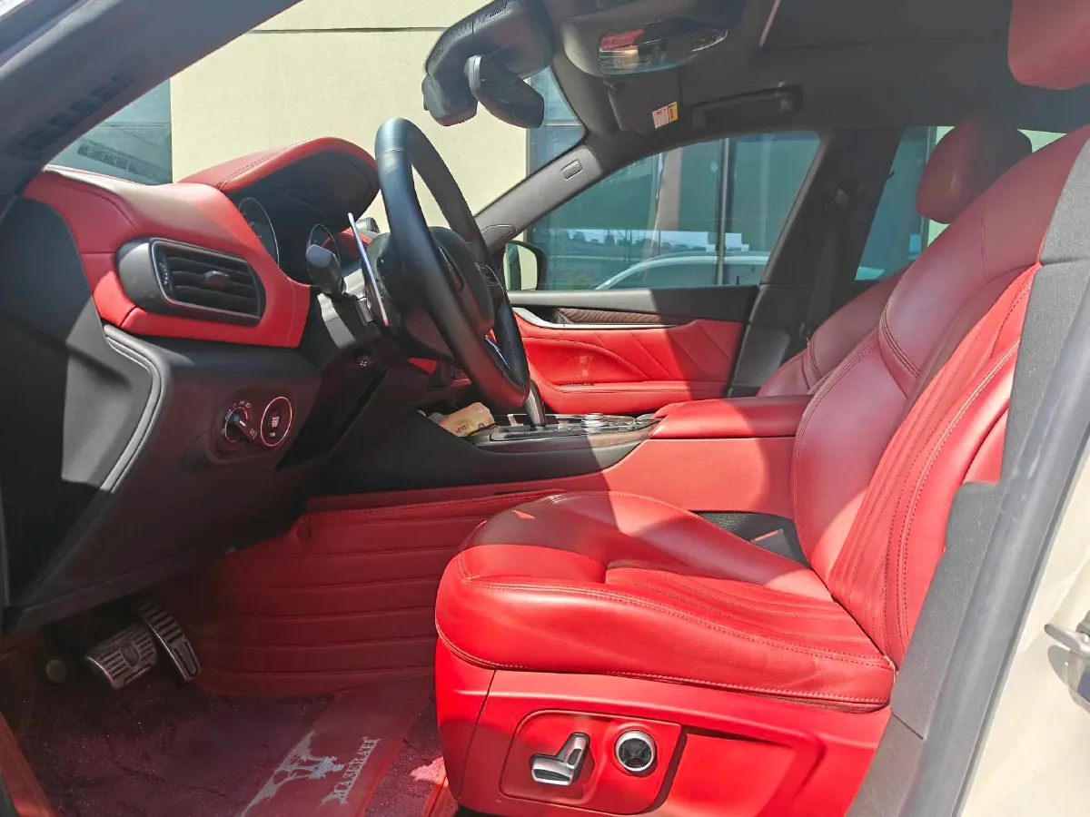 2021 Audi A8 3.0T 340HP V6 8AT,autocango,china used car exporter,china ev exporter,chinese used car exporter,chinese used ev exporter