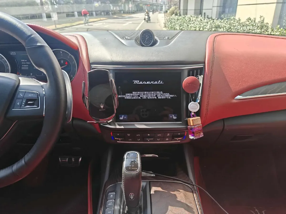 2021 Audi A8 3.0T 340HP V6 8AT,autocango,china used car exporter,china ev exporter,chinese used car exporter,chinese used ev exporter