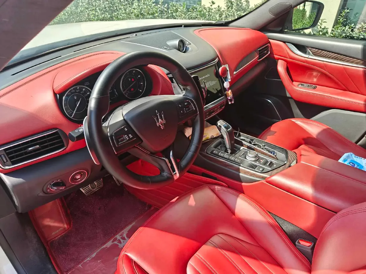 2021 Audi A8 3.0T 340HP V6 8AT,autocango,china used car exporter,china ev exporter,chinese used car exporter,chinese used ev exporter