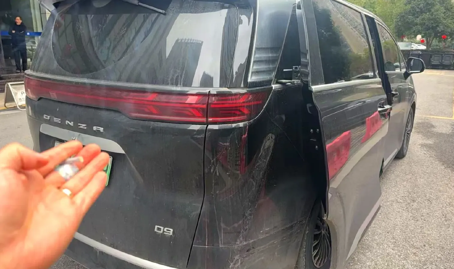 2022 Mercedes-Benz GLC Class 2.0T 197HP L4 9AT,autocango,china used car exporter,china ev exporter,chinese used car exporter,chinese used ev exporter