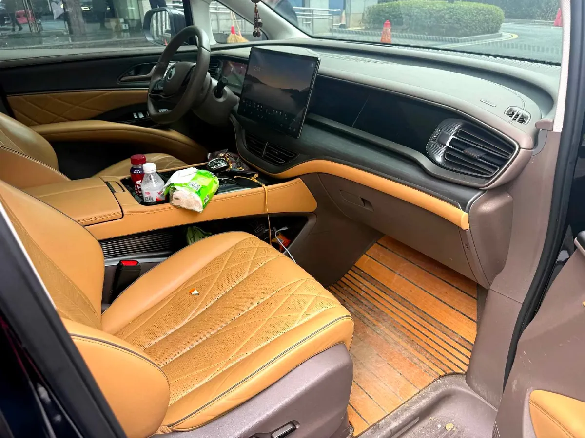 2022 Mercedes-Benz GLC Class 2.0T 197HP L4 9AT,autocango,china used car exporter,china ev exporter,chinese used car exporter,chinese used ev exporter